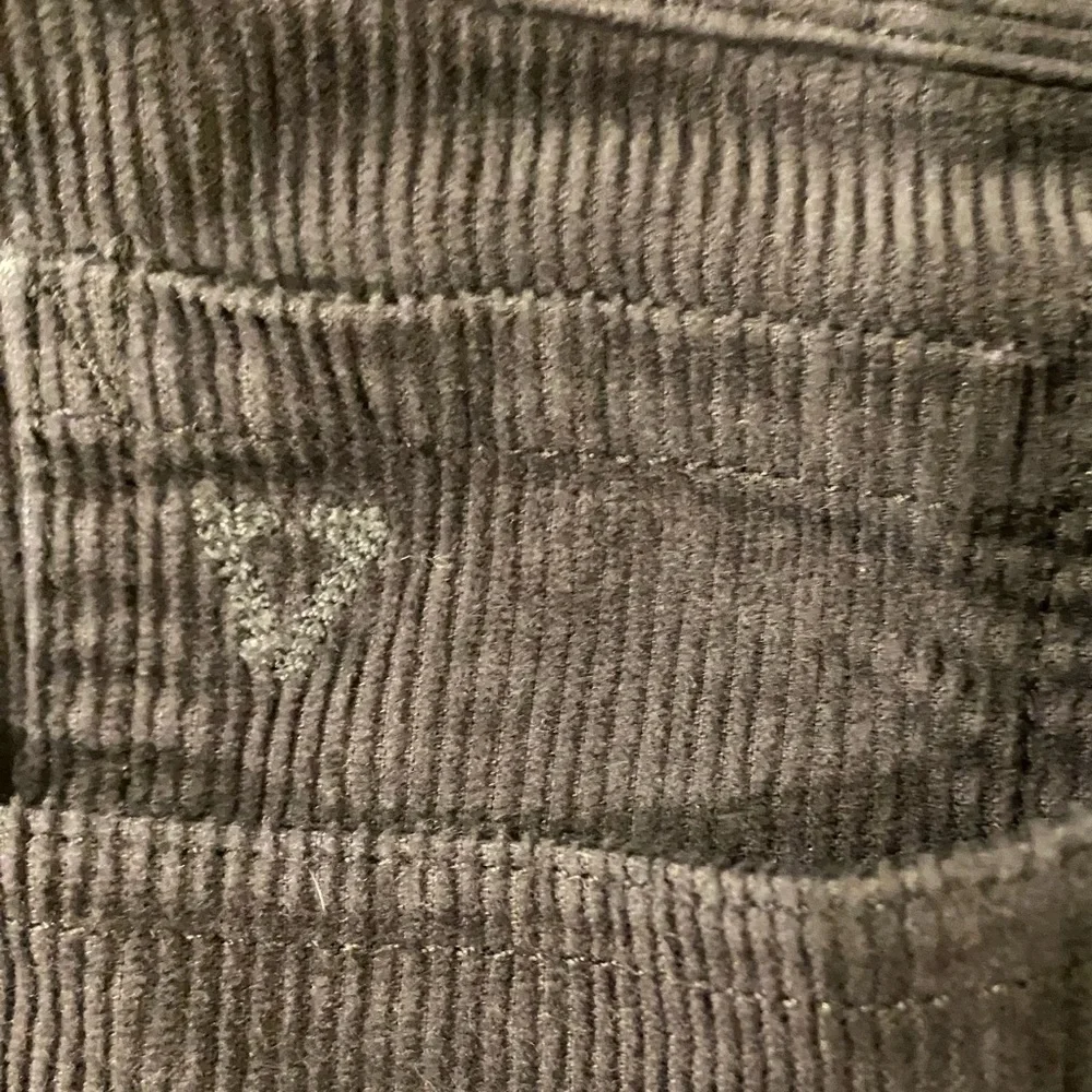 Vissla Corduroy Pant Sz 29 Graphite Border C Cord 5 Pocket Corduroy Inseam 30”
